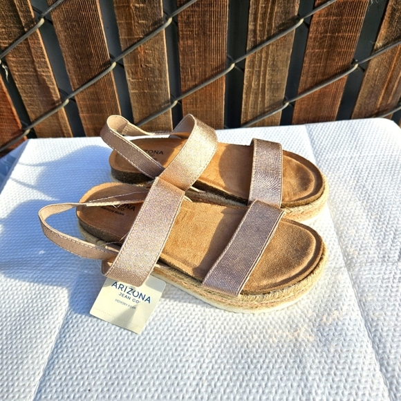 Arizona Jean Co. Memory Foam Sandals Girls Size 3M - Picture 3 of 16